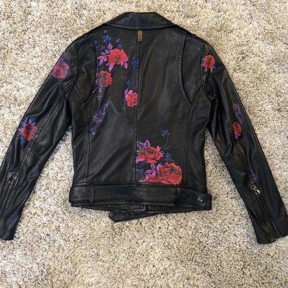 Mackage leather jacket for Aritzia. SIZE：XS